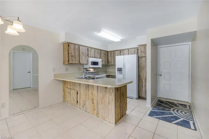 1100 Pondella Rd 906, Cape Coral, Florida 33909