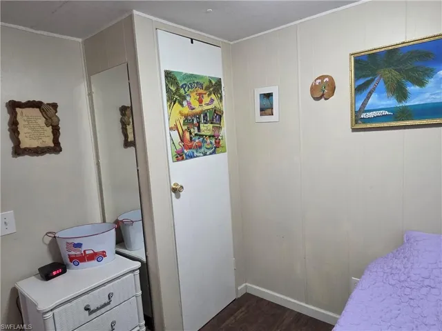 Guest bedroom