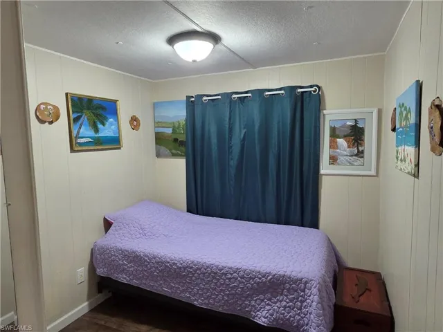Guest bedroom