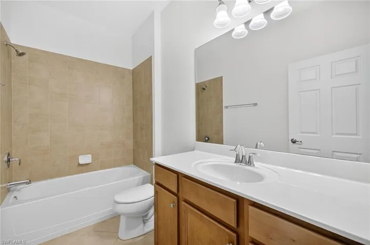 11341  Red Bluff  LN, Fort Myers, FL 33912