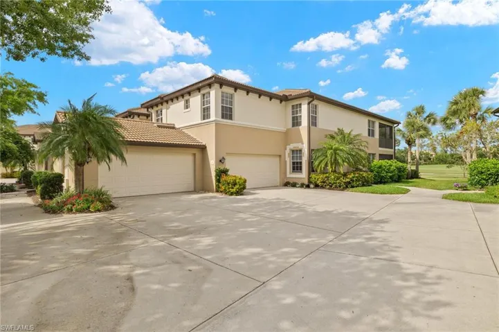 Oversized Driveway!