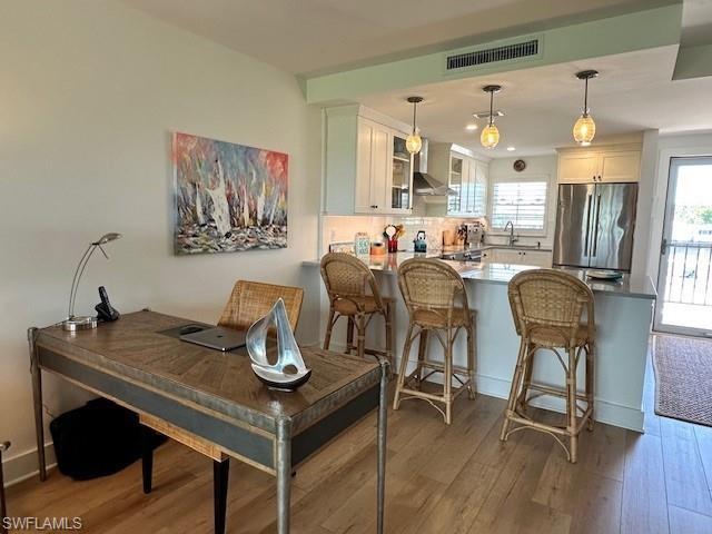 57 High Point CIR W # 302, NAPLES FL 34103