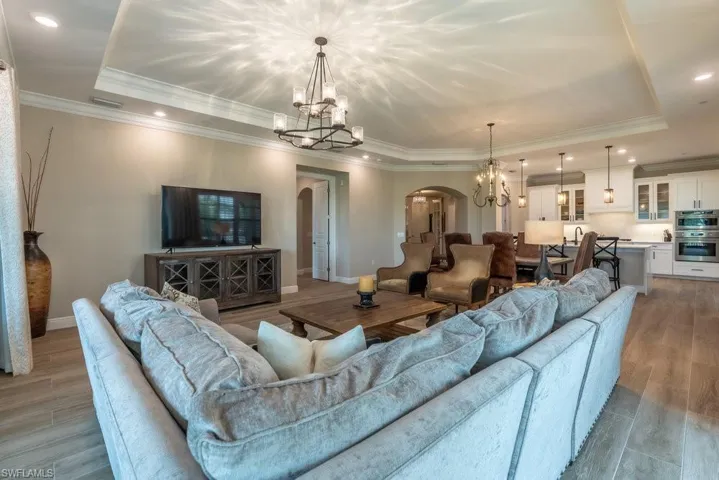 16375 Viansa Way 102, Naples, Florida 34110