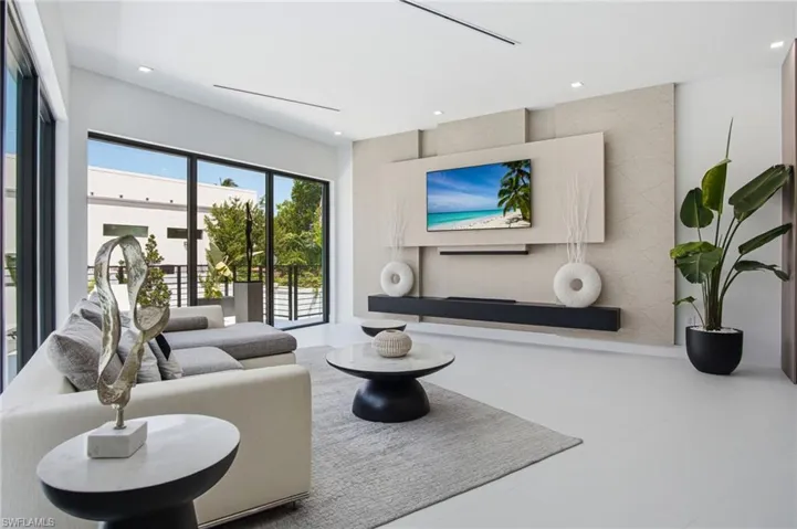 298 Castaways St, Marco Island, Florida 34145