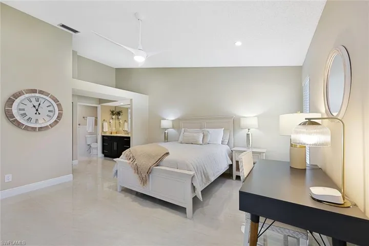 613 Serendipity Dr 613, Naples, Florida 34108