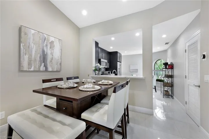 613 Serendipity Dr 613, Naples, Florida 34108