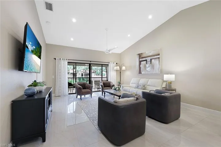 613 Serendipity Dr 613, Naples, Florida 34108