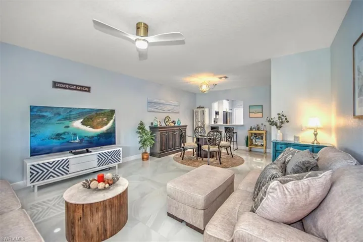 Expansive living room!