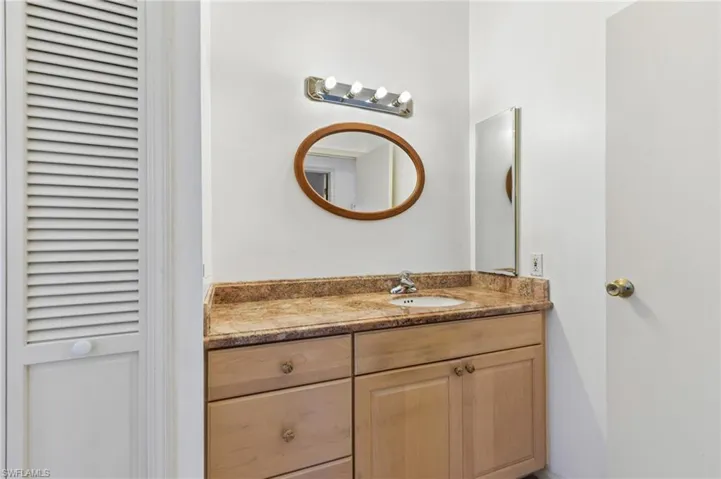 3657 Kent Dr, Naples, Florida 34112