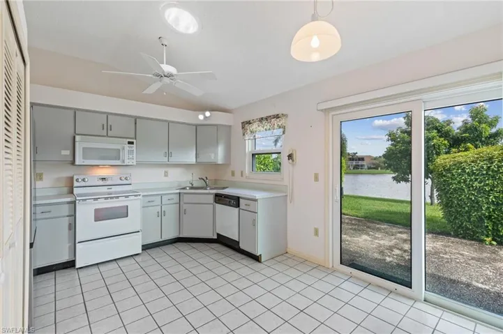 3657 Kent Dr, Naples, Florida 34112