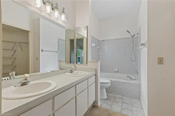3657 Kent Dr, Naples, Florida 34112