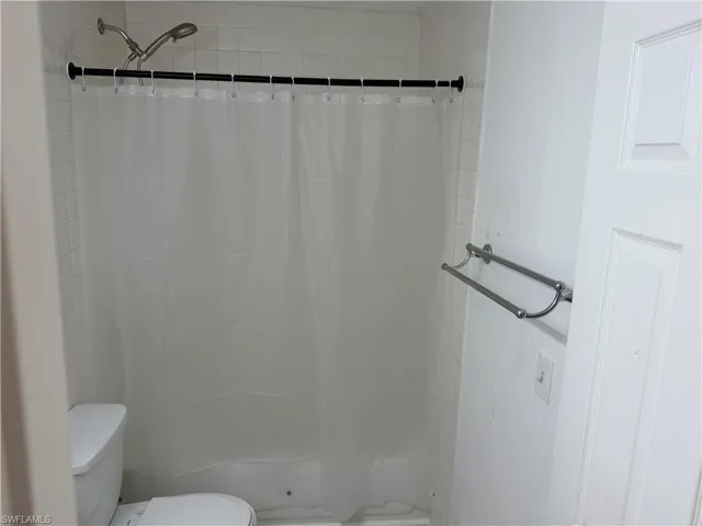 full bathroom upstairs
