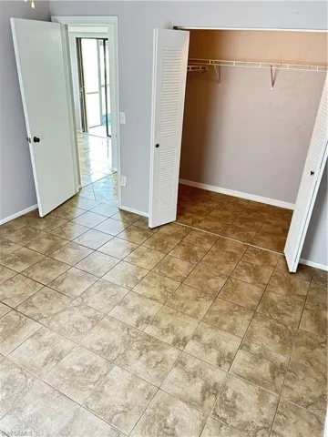 bedroom on 1/1 side