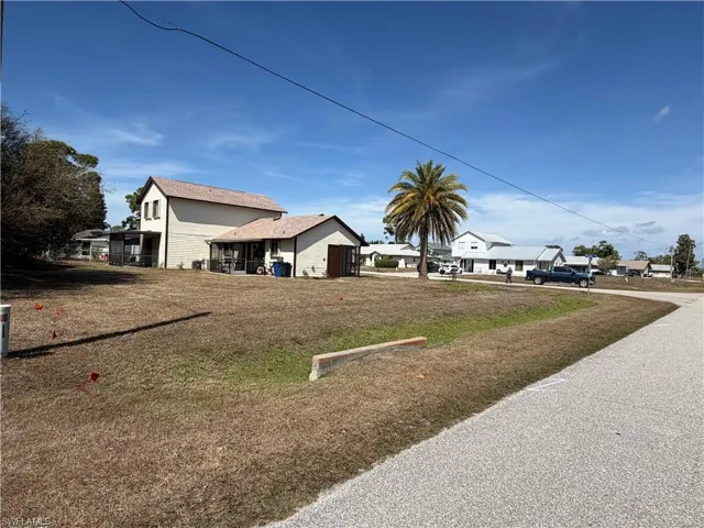 View of yard featuring a residential view