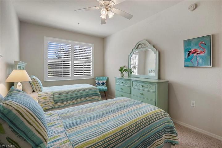 10538 Smokehouse Bay DR # 202, NAPLES FL 34120