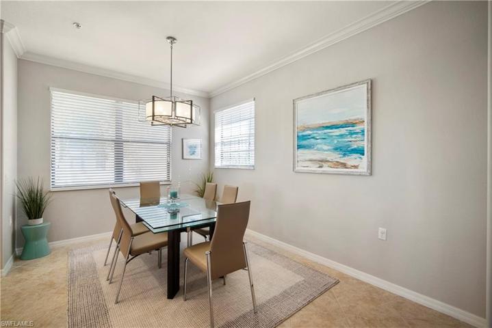 10538 Smokehouse Bay DR # 202, NAPLES FL 34120