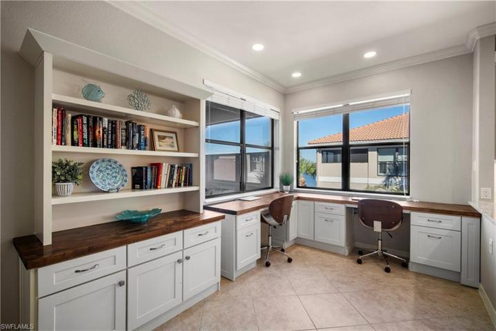 10538 Smokehouse Bay DR # 202, NAPLES FL 34120