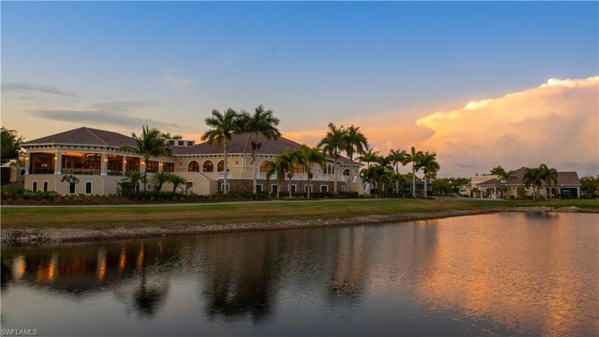 10538 Smokehouse Bay DR # 202, NAPLES FL 34120