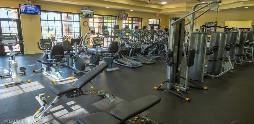10538 Smokehouse Bay DR # 202, NAPLES FL 34120