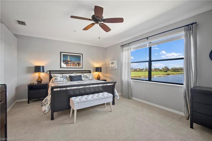 10538 Smokehouse Bay DR # 202, NAPLES FL 34120