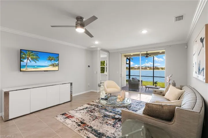 14618  Edgewater  CIR, Naples, FL 34114
