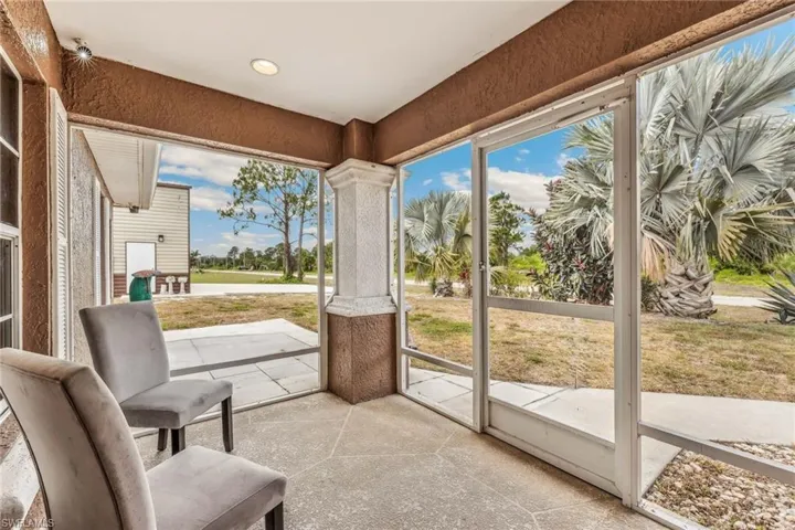 Dining/Living Area with Vaulted Ceiling. LVF.