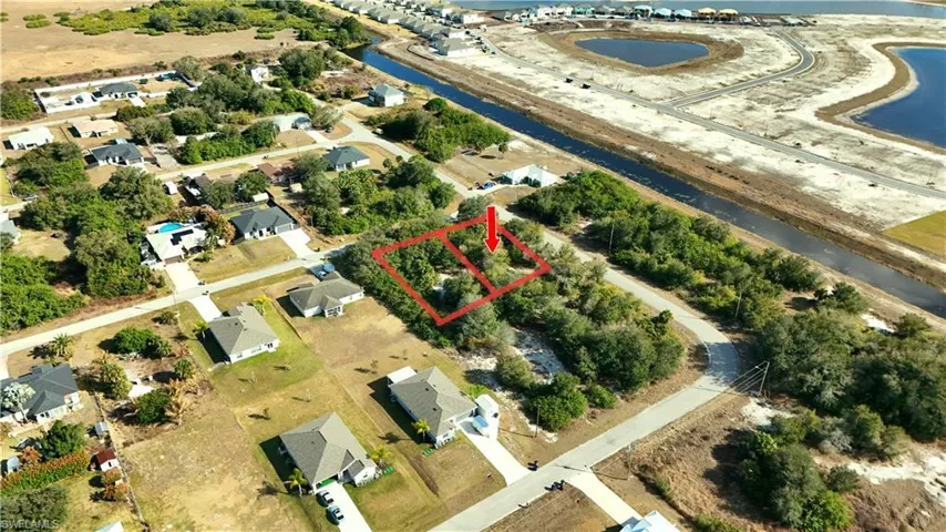 434 Pinafore Ave, Lehigh Acres, Florida 33974