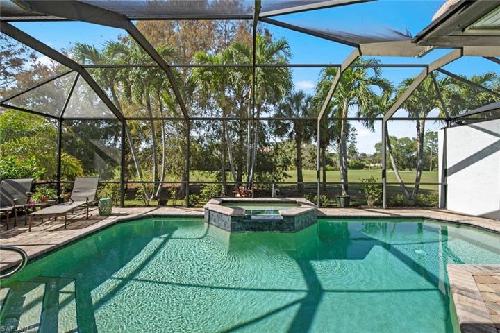 Pool and spa w/Solar Heat