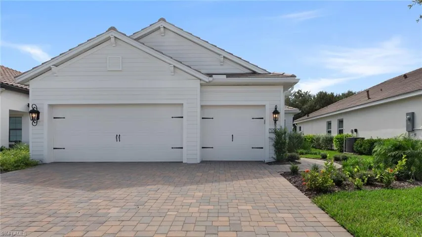 3050  Heritage Pines  DR, Fort Myers, FL 33905