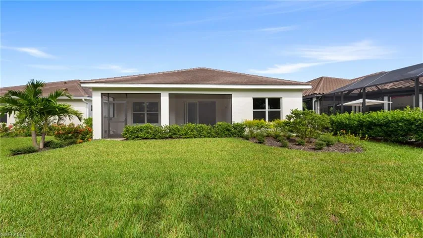 3050  Heritage Pines  DR, Fort Myers, FL 33905