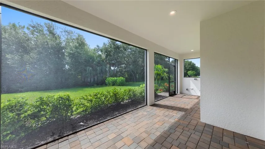 3050  Heritage Pines  DR, Fort Myers, FL 33905