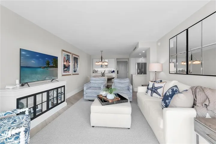 260  Seaview  CT, Marco Island, FL 34145
