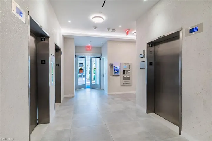 260  Seaview  CT, Marco Island, FL 34145