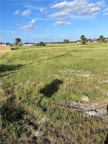 3219 Gulfstream Pkwy, Cape Coral Fl 33993