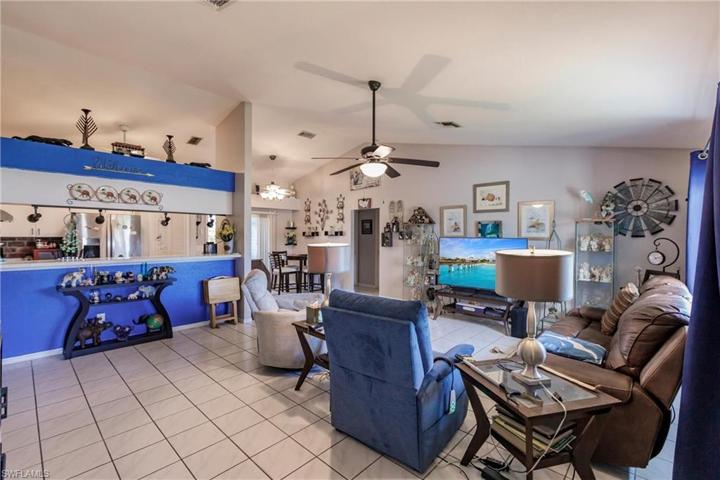 1822 NE 16th PL, CAPE CORAL FL 33909