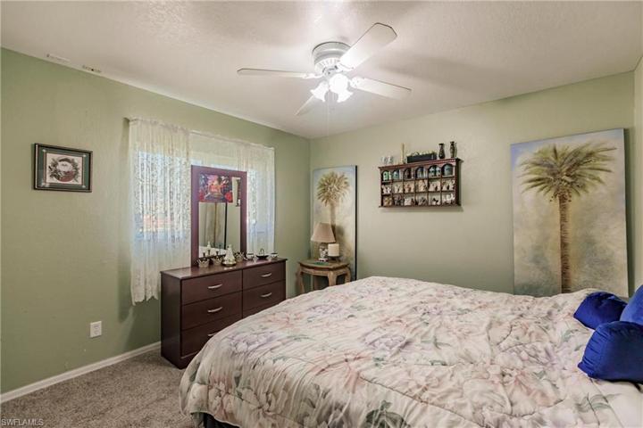 1822 NE 16th PL, CAPE CORAL FL 33909