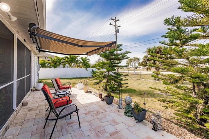 1822 NE 16th PL, CAPE CORAL FL 33909