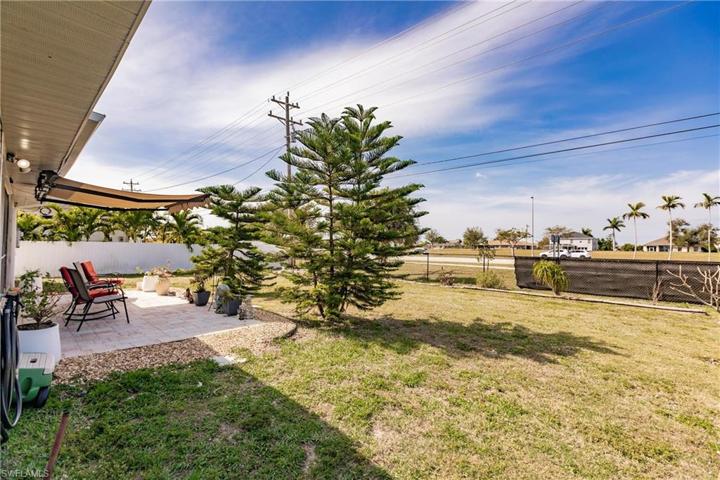 1822 NE 16th PL, CAPE CORAL FL 33909
