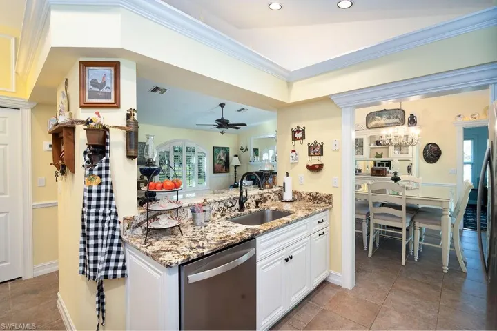 2421 22nd Ave Ne, Naples, Florida 34120