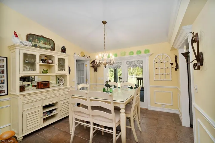 2421 22nd Ave Ne, Naples, Florida 34120
