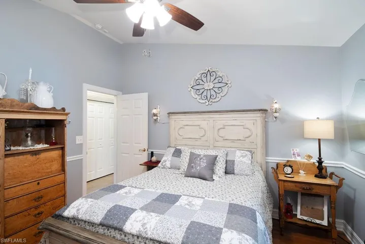 2421 22nd Ave Ne, Naples, Florida 34120