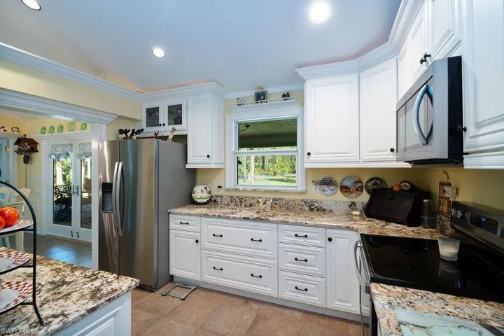 2421 22nd Ave Ne, Naples, Florida 34120