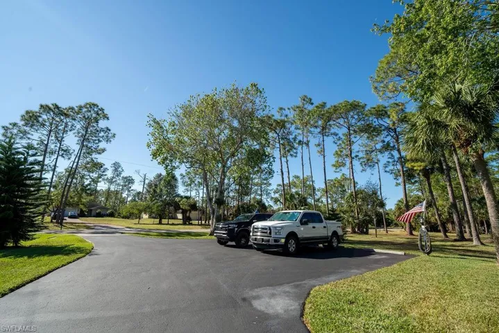 2421 22nd Ave Ne, Naples, Florida 34120