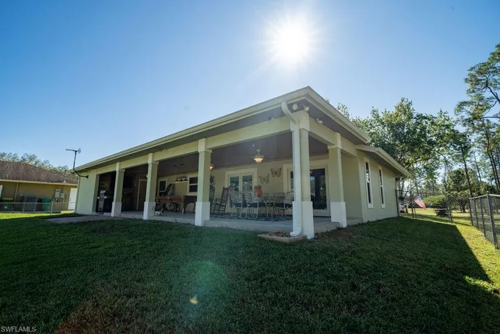 2421 22nd Ave Ne, Naples, Florida 34120