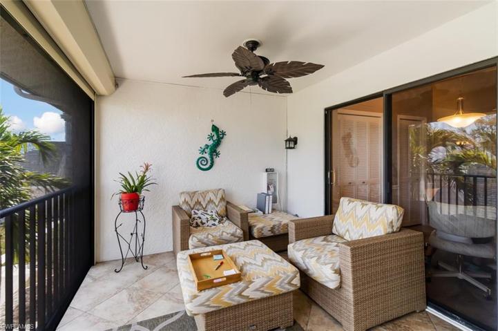 Lanai-to-House