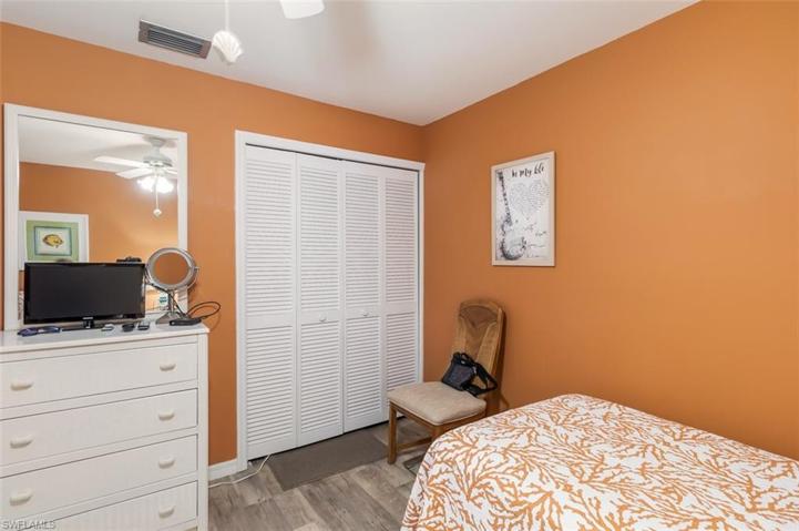 Guest-Bedroom-Closet