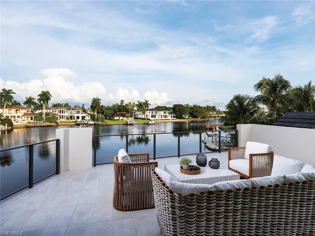 3131 Gin Ln, Naples Fl 34102