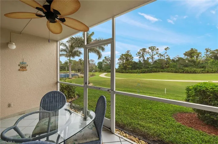 7025  Dennis  CIR, Naples, FL 34104