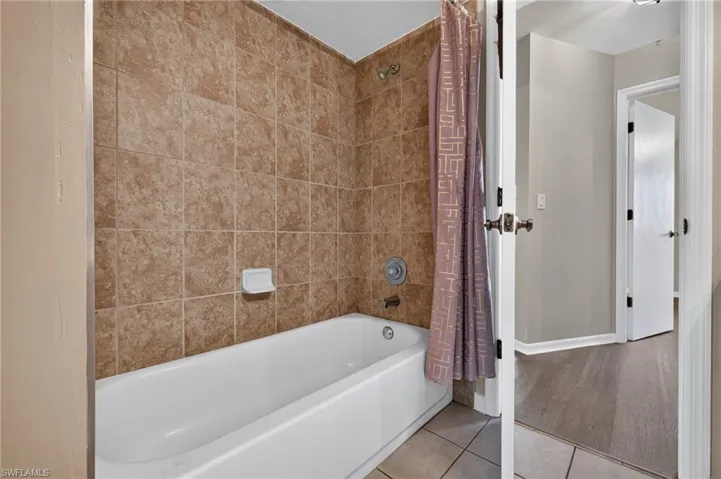 718 Sw 35th Ter, Cape Coral, Florida 33914