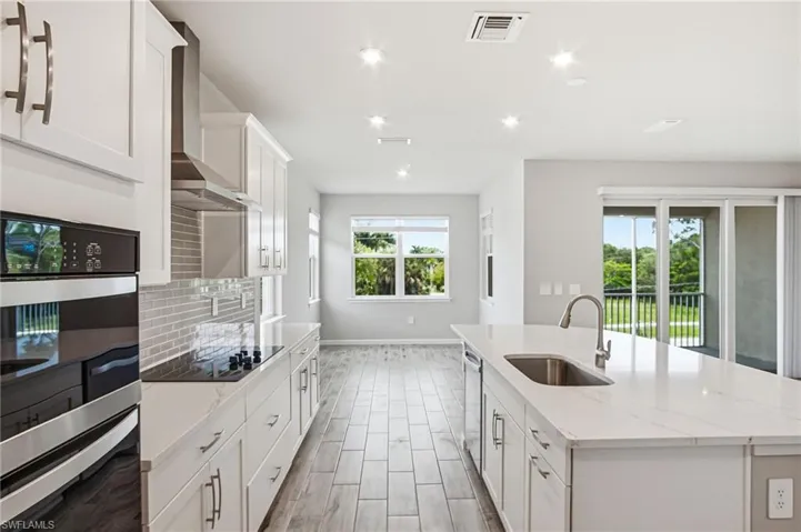 4646 Arboretum Cir 201, Other, Florida 34112